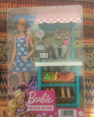 Barbie mercato di campagna HCN22