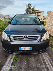 TOYOTA Avensis Verso 2.0 Tdi D-4D


