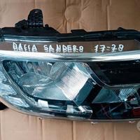 Faro anteriore destro Dacia Sandero