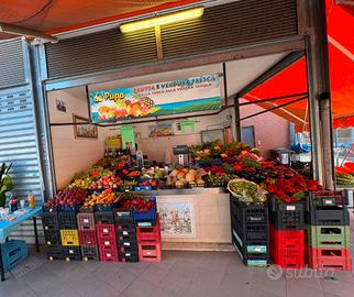 Licenza per box mercato rionale frutta e verdura