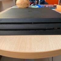 Playstation 4 PRO (PS4 PRO) 1TB + 4 GIOCHI