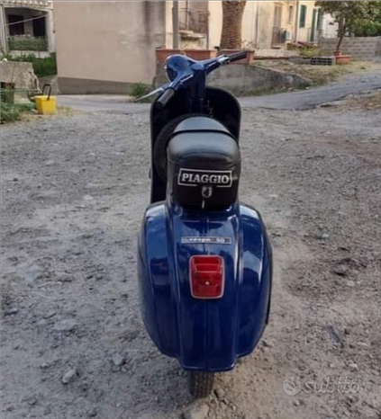 Vespa 50 special
 in vendita a Carugo
