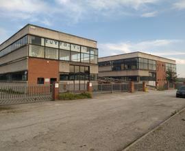 Immobile commerciale industriale uffici magazzino
