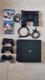 PS4 PRO (CUH - 7216B) +2 dualshock4