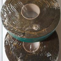 nastro gomma espansa autoadesivo retinato