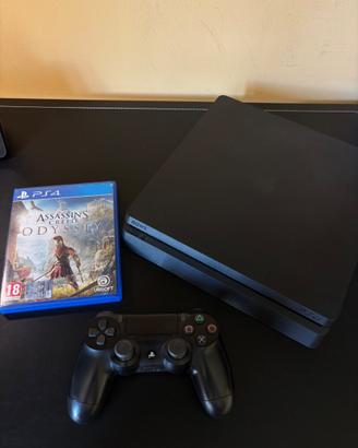 PlayStation 4 Slim 500GB + Controller + Gioco