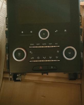 monitor Renault Megane 4 