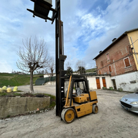 Carrello elevatore Caterpillar 6ton