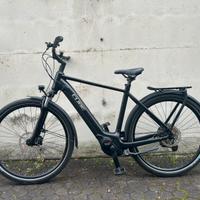 Ebike Cube Touring Hybrid Pro 625 COME NUOVA