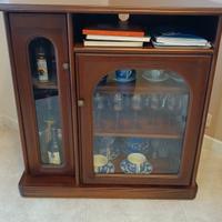 Mobile vetrinetta in legno con vetro porta tv