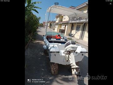 Barca a motore Plastimare 2 tempi 25/30 cv