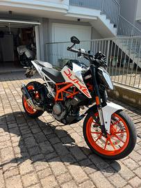 KTM Duke 390