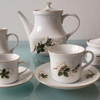 Servizio da the e caffè in porcellana