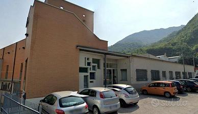 Immobile in asta di 2710 m² a Valmadrera