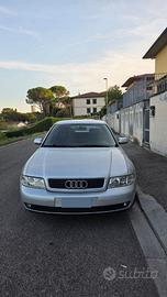 AUDI A4 1.9 TDI  Sedan 8D2 B5