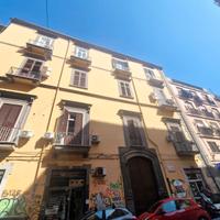 C.so Umberto-Ampio appartamento in stabile d'epoca