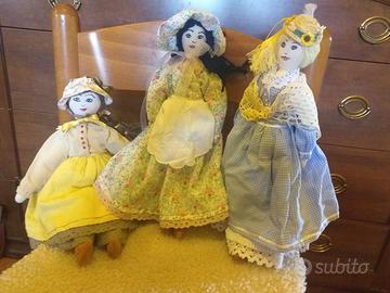 Bambole interamente create a mano