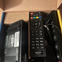 Decoder TV sat e luce beghelli per TV