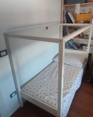 letto a baldacchino ikea