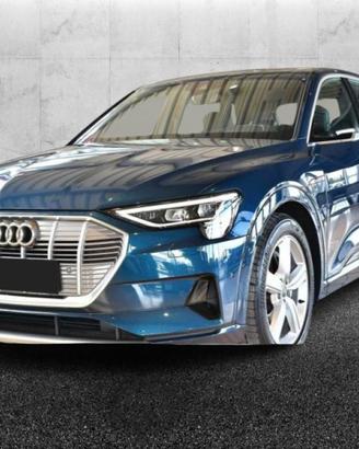AUDI e-tron 50 quattro