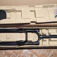 Forcella Domain RC 29 Boost DebonAir 160mm offset 