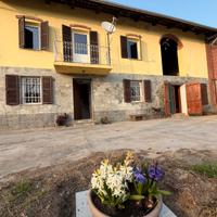 Intero casale in parte già abitabile