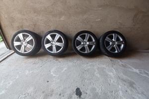 cerchi e gomme 4 stagioni  225/45/17 pirelli