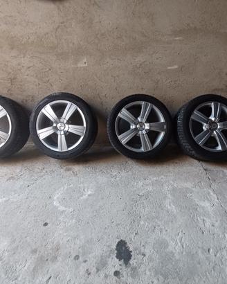 cerchi e gomme 4 stagioni  225/45/17 pirelli