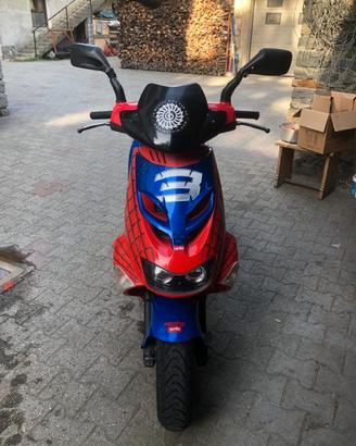 Scooter Aprilia sr50 spiderman