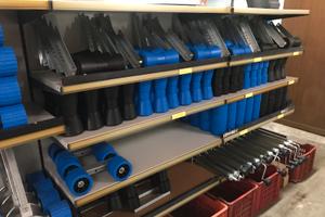 Accessori per carrelli barca , rulli staffe , ecc