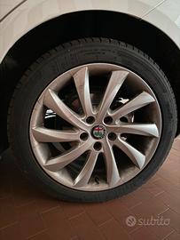225/45/17 con cerchi in lega alfa romeo giulietta