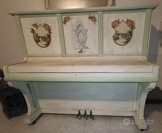 pianoforte verticale Thauberg, decorato shabby