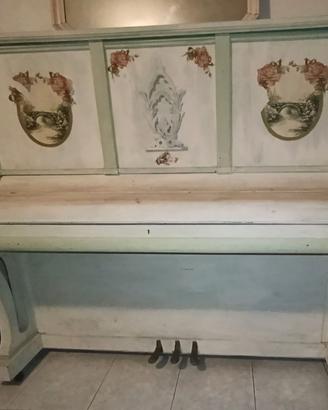 pianoforte verticale Thauberg, decorato shabby