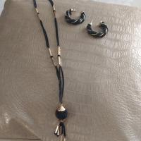 collana  con orecchini 