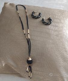collana  con orecchini 