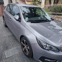 PEUGEOT 308 BlueHDi 130 S&S EAT8 Allure