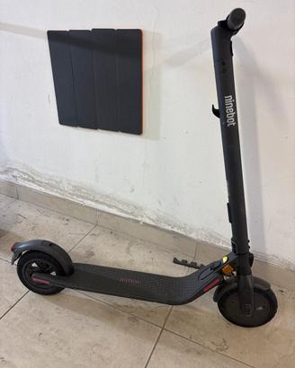 Ninebot KickScooter monopattino