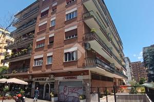 3 LOCALI A ROMA