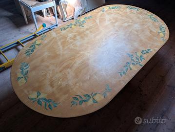 Tavolo in legno con decoupage 