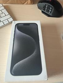 Apple Iphone 15 pro Titanio con Garanzia