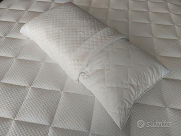 Cuscino guanciale in micro fiocchi di memory foam