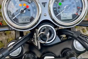 Triumph Boneville T100