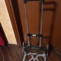 Carrello a tre ruote