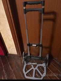 Carrello a tre ruote