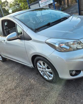 Toyota Yaris 1.4 D-4D 5 porte Lounge
