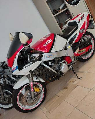 Yamaha 600 FZR Genesis 