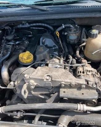 Motore suzuky jimny 1.5 ddis k9k266 anno 2008