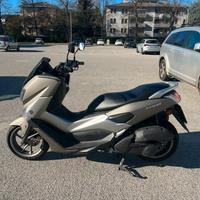 Scooter n-max 125