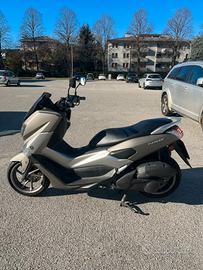 Scooter n-max 125