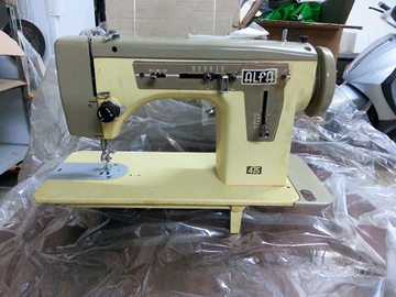 Macchina da cucire ALFA anni '60